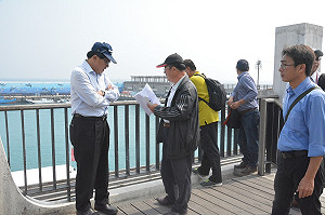 潘孟安視察大福漁港改善工程 朝多功能漁港規劃