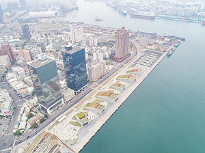 （影）IESF》狼谷競技台製作特輯　美麗純白高雄電競館登場