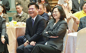 反蔡英文？林佳龍喊｢挖洞給我跳｣：民進黨完全執政 還是要有批判性