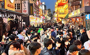 昨天也在梨泰院 前鴻海發言人還原經過驚：一度以為會被輾斃在那邊！