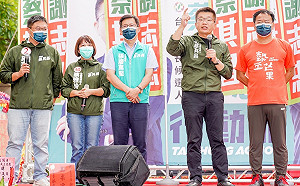 里幹事成競選團隊？蔡其昌批盧秀燕「羞辱公務同仁」