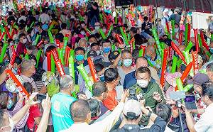 回第二故鄉為謝志忠站台 蔡其昌：市長就職辦在豐原