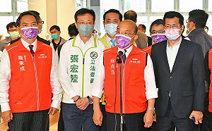 女兒蘇巧純借牌得標？蘇揆斥「扭曲、亂講」 未違背承諾