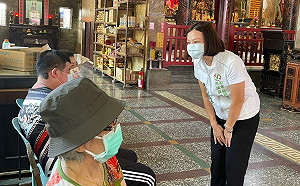 溫情訴求鄉親支持 邁盟湯詠瑜：留一票給新人