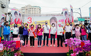 柯志恩周末鐵人行程  一上午趕四場議員總部成立大會