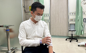 鄭朝方跑競選行程遭襲受傷 婦人到案稱只輕觸非攻擊