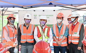 蔣萬安批「綠共一家親」 蘇貞昌指蔣孝嚴曾當中國買辦 反問「到底誰在舔共」