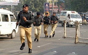 道消魔漲! 巴基斯警察營地遭匪徒圍剿 7警身亡 20人遭綁架