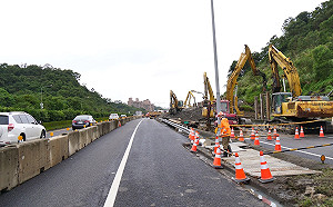 國1汐止邊坡坍塌！王國材：11/13南下匝道上午6時通車