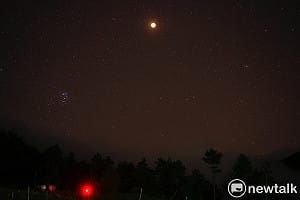 「元宵月全食」今晚登場！雲多看紅月難度高 僅1情況有機會