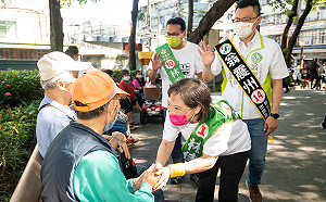 代林佳龍出征遇陳情 廖婉如心疼：新北人口最多 特教師員額卻全台倒數第二 