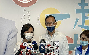 讚柯志恩「小蝦米」變「龍蝦」 朱立倫：相信沉默的力量最後會出來　