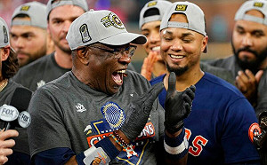 73歲老教頭超有料!太空人續約留人