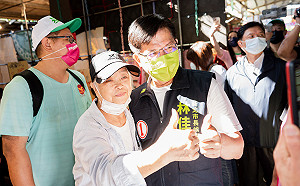 批侯市府行政獨裁打壓選前之夜  林佳龍：合法權利將據理力爭 