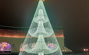 麗寶耶誕新年城點燈開城 每晚亮到明年二二八