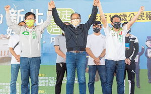 選前之夜爭路權 林佳龍再批侯行政獨裁、威權復闢