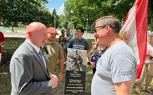 美國期中選舉》民主黨再獲參院1席!亞利桑那州候選人凱利贏得連任