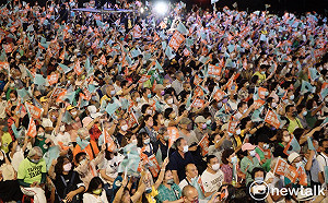 綠營雙北凱道造勢「塞爆」破萬人 吸「社會力」支持者挺