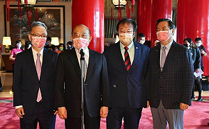 柯文哲諷薛瑞元「婦產科」  蘇貞昌:不應趾高氣昂態度對任何人