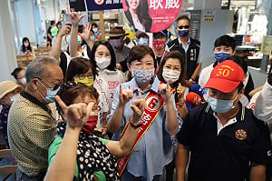 蔣萬安妻子石舫亘遭翻昔喊來自「Chinese Taipei」　楊植斗怒：打完小孩打太太？