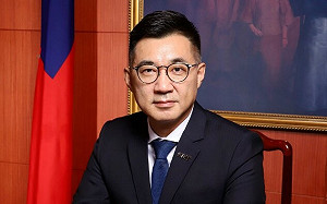 江啟臣助攻!批「拒絕邊緣化不靠口水」 務實市政規劃才是正道