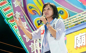 鳳山廟口開講激情喊話  柯志恩:民進黨綁架高雄到此為止!