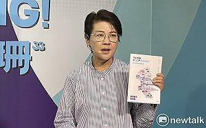 被質疑沒即戰力 黃珊珊要送書讓陳時中看副市長任內做多少事