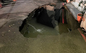 高雄建築工地又見道路天坑！ 工務局裁處最高罰鍰並勒令停工