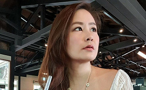 穿一字領遭酸「男人不愛看」!性愛教官欣西亞反擊:老娘穿衣是自己爽