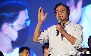 張善政小內閣公布 前台大副院長王明鉅、前新聞局長蘇俊賓出任副市長