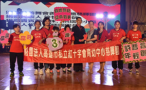 超越藍綠、推動公益  運動舞蹈國手許哲睿參選里長服務鄉親