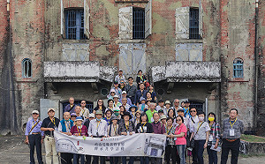 政治受難者走訪不義遺址、人權場域 傳承白色恐怖歷史記憶