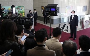 不爽一家罰全部? 韓總統府宣佈「每日簡約記者會」暫停舉行