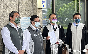 不忍了！怒藍營每日一黑 鄭文燦8年來首次提告  