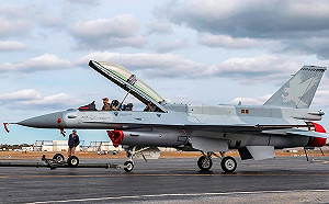 (影)洛馬首架F-16 Block 70/72戰機亮相 台灣66架預計2026全數交機