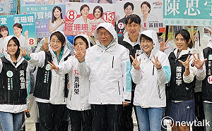 蔡英文喊台灣隊互挺 柯文哲諷：應當全民總統 而非英系總統 