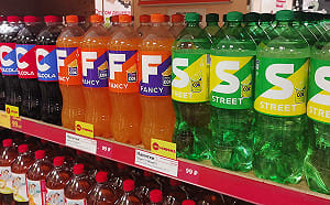 (影) 俄羅斯人厭煩了！ 普丁堅持「特殊軍事活動」遭抵制 貨架只剩山寨可樂