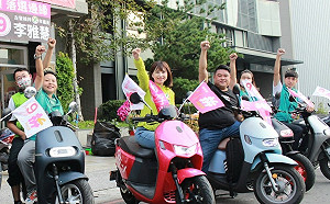 補教界歷史名師呂捷生日 相挺高市湧言四選將