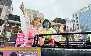 江永昌牽手獻出輔選處女秀 力薦張嘉玲是中和最關鍵一席