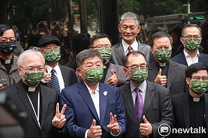 老柯斥蔣萬安在曾祖父滿手血跡上操作仇恨 陳時中：他有責任弭平傷口 