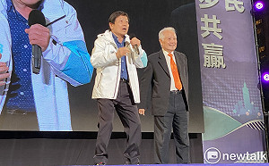 快訊》現場湧入破萬人 張昭雄站台喊：宋楚瑜唯一支持黃珊珊