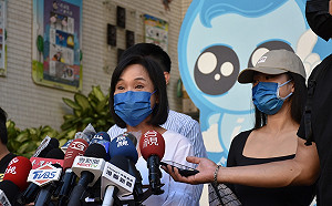 女兒陪伴投票  柯志恩：衝高投票率才能看出民意所在