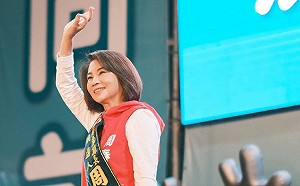 快訊》屏東縣長選舉一路緊咬 周春米自行宣布當選