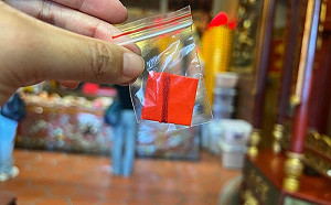 剛拜完月老！她拿糖給心儀男「遭嗆噁心」　網驚：真靈驗