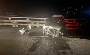 台東離譜酒駕！1車塞滿親戚10人仍醉後上路自撞　1人送醫