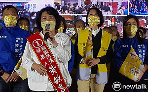最後的戰場！ 王鴻薇替黃敏惠站台  南北女戰將嘉市合體造勢
