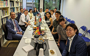 酸館長黑道說 謝志偉：外館1／3年輕人都很上道