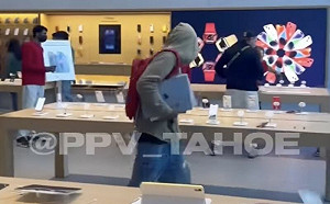 蘋果門市遭劫107萬！影片瘋傳　員工淡定0尖叫：讓他們搶