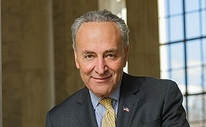 美國參院多數黨領袖舒默抵達上海  展開訪中之旅