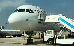 清零封控沒了? 中國多地鬆綁跨省限制 航班、火車預訂量倍增 機票價超「國慶週」